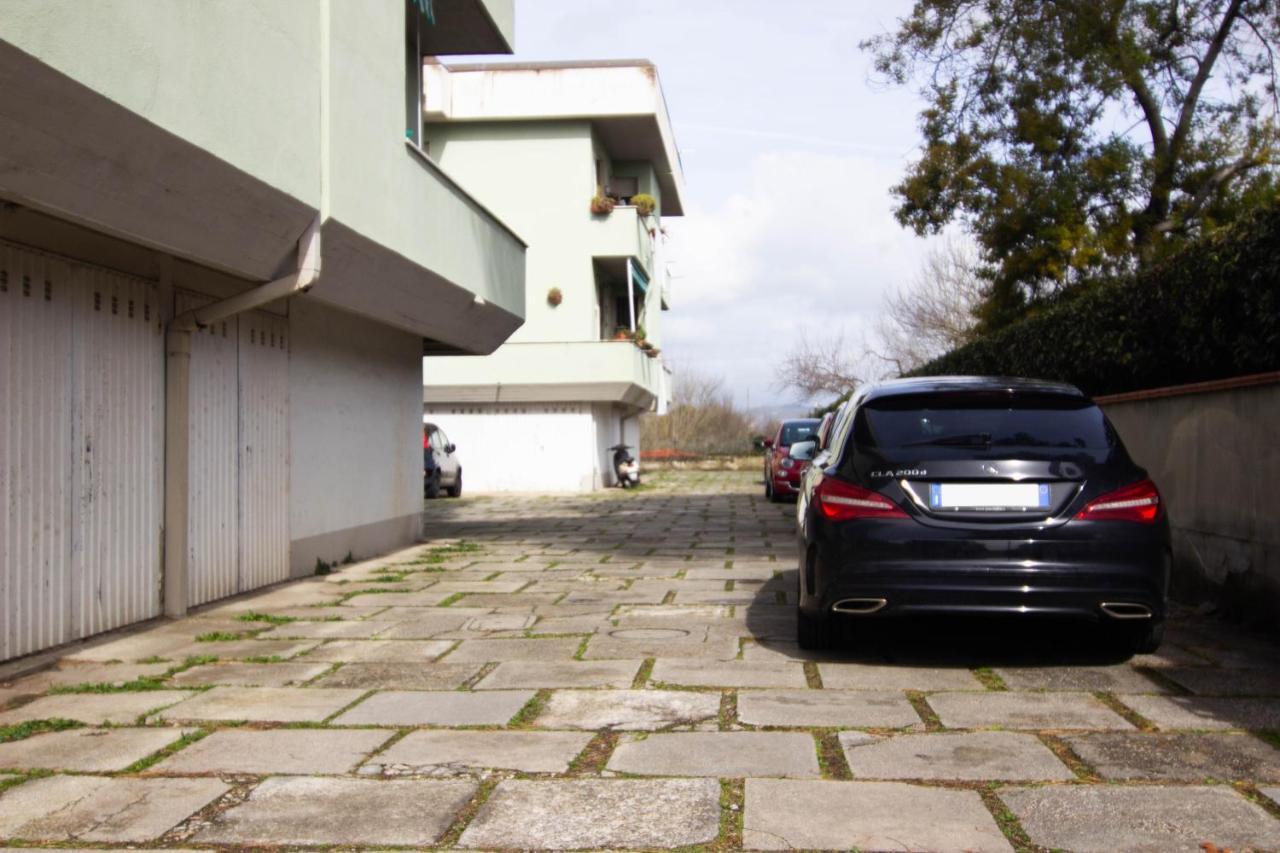 1Km Dalla Torre Appart. Con Balcone E Posto Auto Pisa Exterior photo