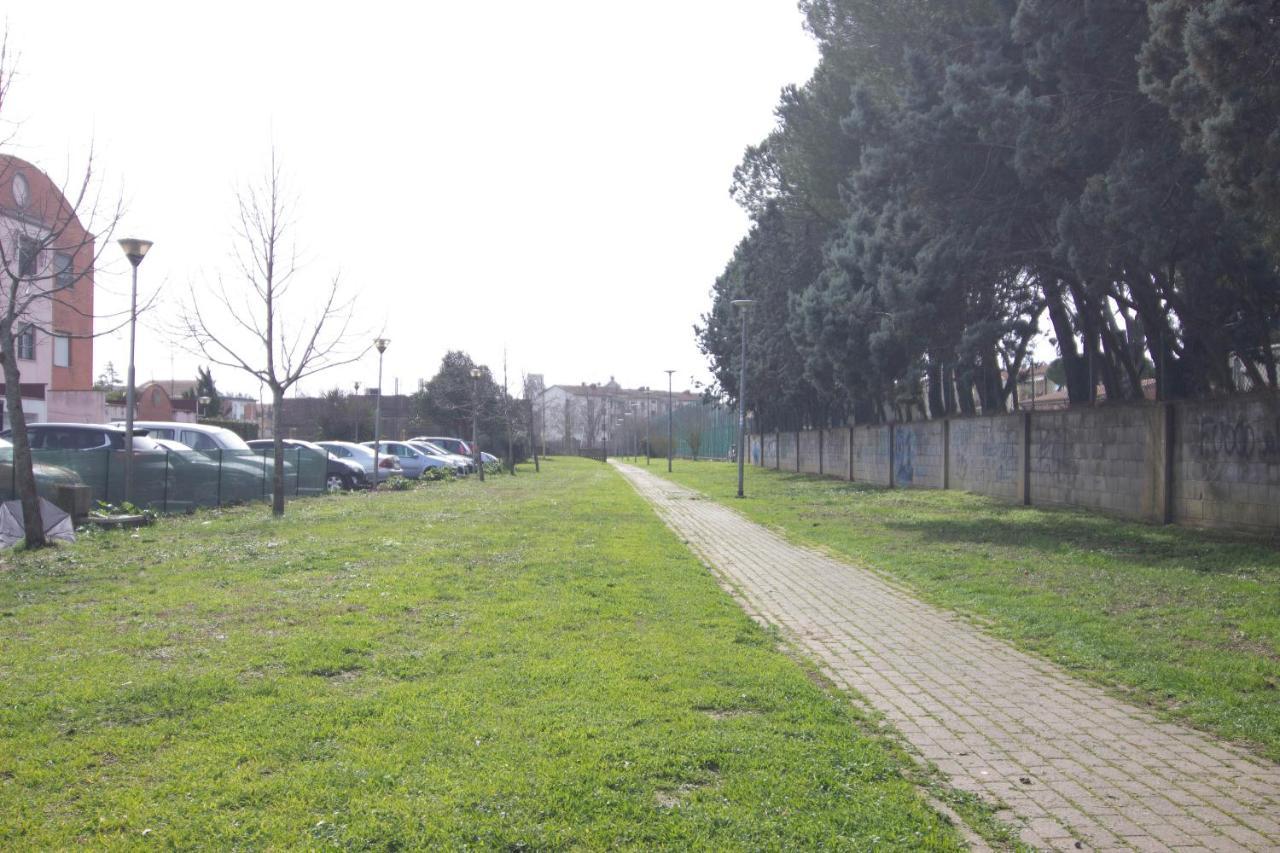 1Km Dalla Torre Appart. Con Balcone E Posto Auto Pisa Exterior photo